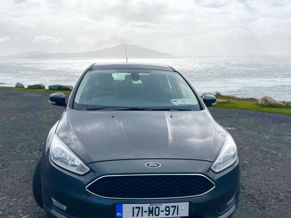 Ford Focus Hatchback, Diesel, 2017, Grey