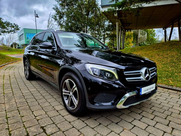 Mercedes-Benz 220 Estate/Jeep, Diesel, 2016, Black