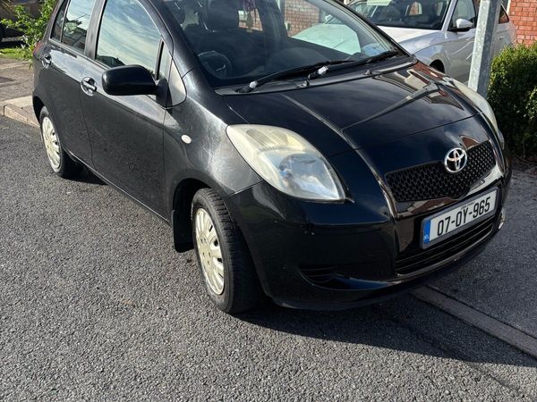 Toyota Yaris Hatchback, Petrol, 2007, Black