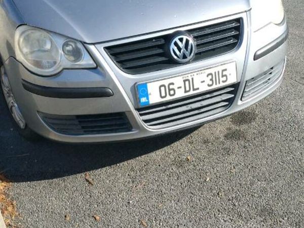 Volkswagen Polo Hatchback, Petrol, 2006, Silver