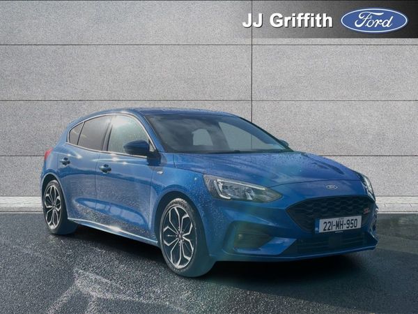 Ford Focus Hatchback, Petrol Hybrid, 2022, Blue