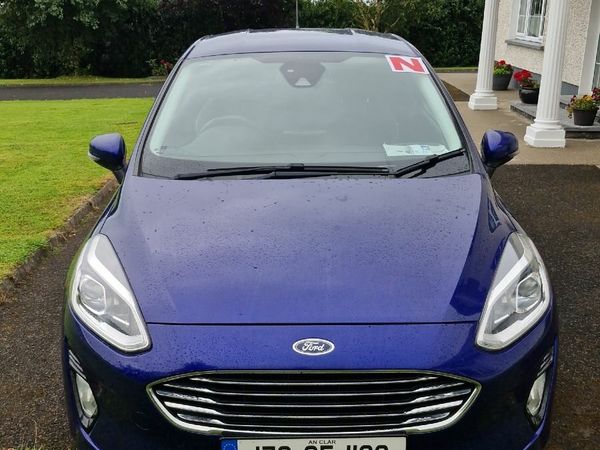 Ford Fiesta Hatchback, Petrol, 2017, Blue