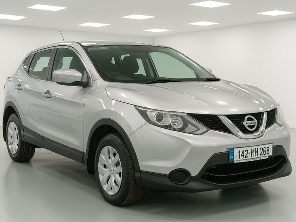 Nissan Qashqai Hatchback, Diesel, 2014, Silver