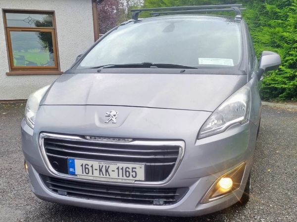 Peugeot 5008 MPV, Diesel, 2016, Grey