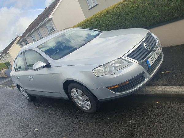 Volkswagen Passat Saloon, Petrol, 2007, Silver