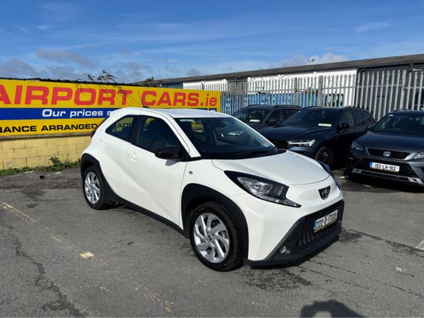 Toyota Aygo Hatchback, Petrol, 2022, White