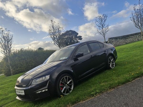 Skoda Octavia Saloon, Diesel, 2015, Black