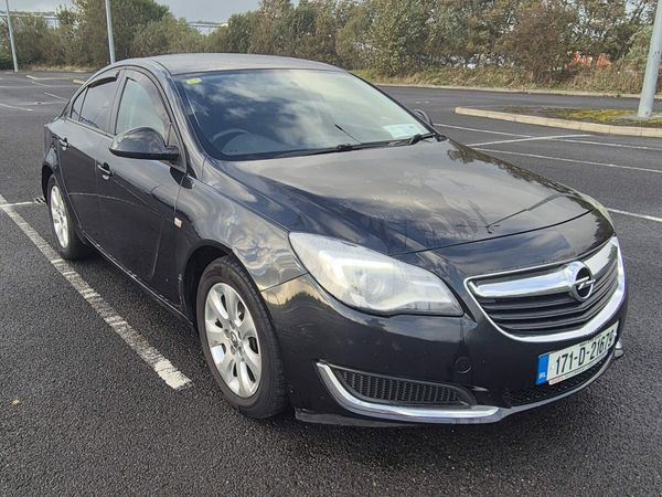 Opel Insignia Hatchback, Diesel, 2017, Black