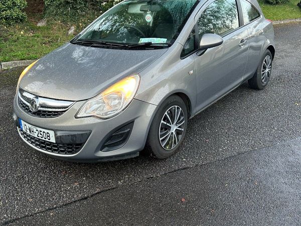Vauxhall Corsa Hatchback, Petrol, 2012, Brown
