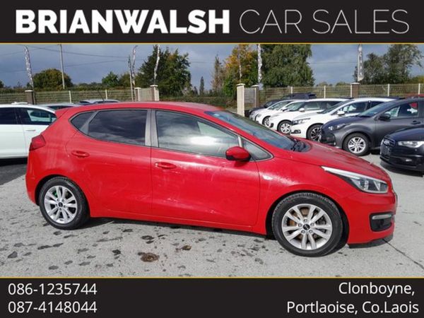 Kia Ceed Hatchback, Petrol, 2016, Red