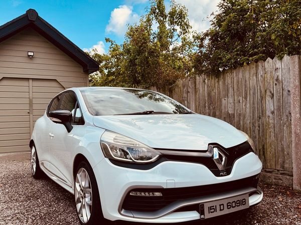Renault Clio Hatchback, Petrol, 2015, White