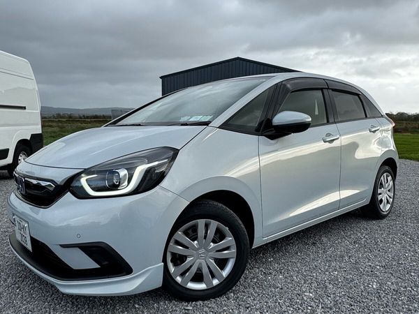 Honda Fit Hatchback, Petrol, 2020, White