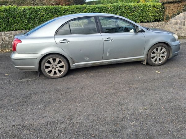 Toyota Avensis Hatchback, Diesel, 2008, Silver
