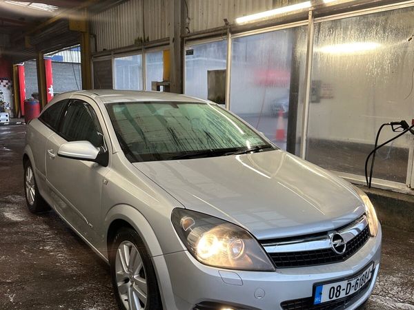 Opel Astra Hatchback, Petrol, 2008, Silver