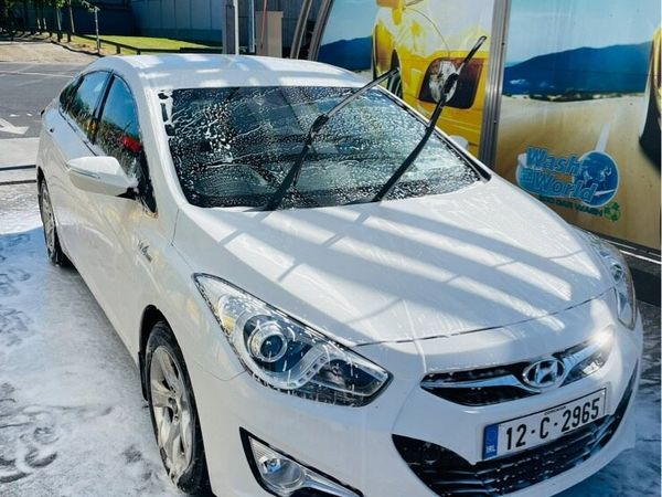 Hyundai i40 Hatchback, Diesel, 2012, White