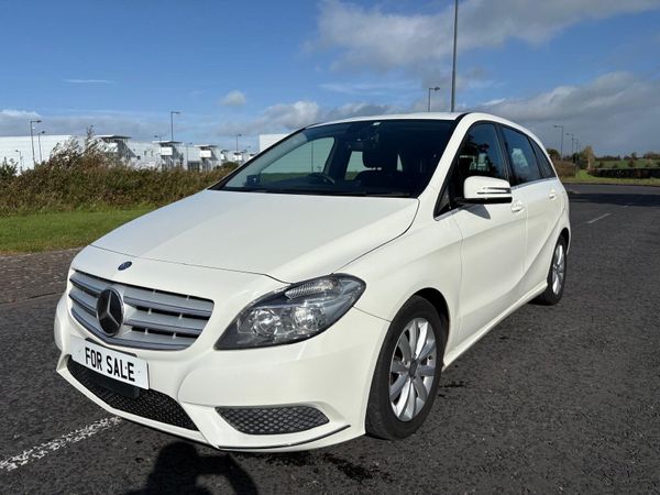 Mercedes-Benz B-Class Hatchback, Petrol, 2014, White