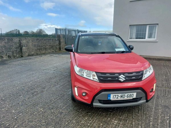 Suzuki Vitara SUV, Petrol, 2017, Red