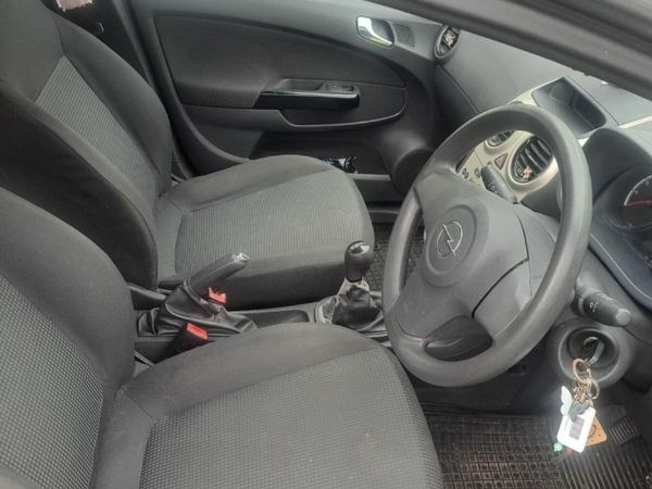 Opel Corsa Hatchback, Petrol, 2007, Black