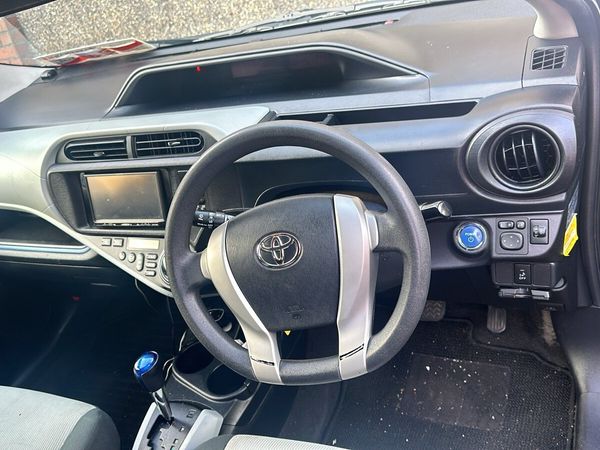 Toyota Aqua Hatchback, Petrol Hybrid, 2014, Black