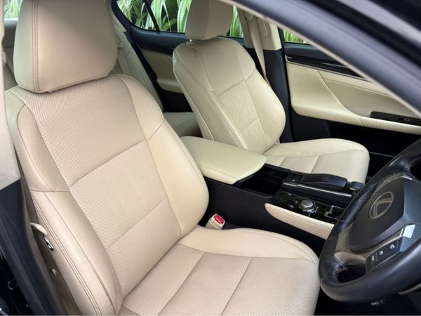 Lexus GS Saloon, Petrol Hybrid, 2014, Black