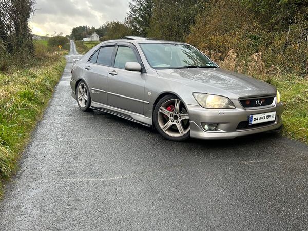 Lexus IS Saloon, Petrol, 2004, Silver