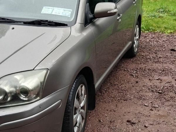 Toyota Avensis Saloon, Petrol, 2007, Bronze