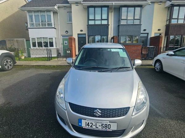 Suzuki Swift Hatchback, Petrol, 2014, Silver