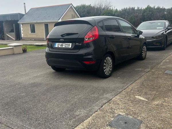 Ford Fiesta Hatchback, Diesel, 2012, Black