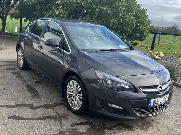 Opel Astra Hatchback, Diesel, 2015, Grey