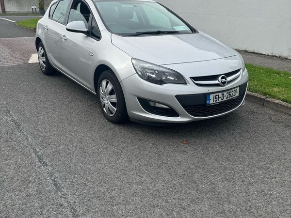 Opel Astra Hatchback, Diesel, 2015, Silver