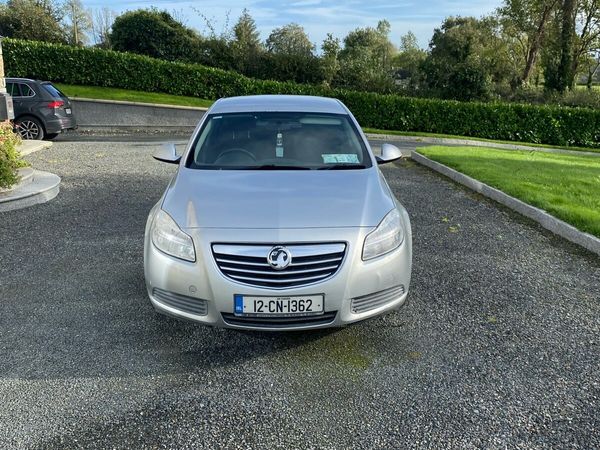 Vauxhall Insignia Hatchback, Diesel, 2012, Silver