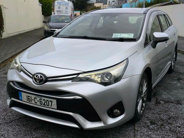 Toyota Avensis Estate, Diesel, 2016, Silver