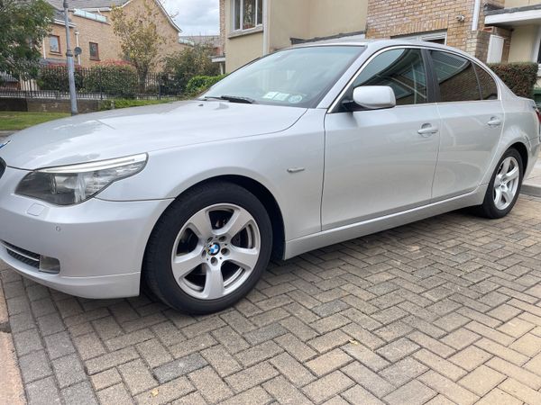 BMW 5-Series Saloon, Diesel, 2009, Silver