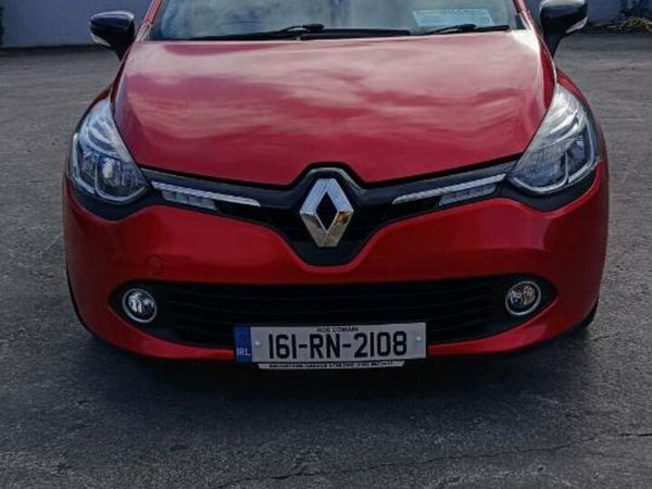 Renault Clio Hatchback, Diesel, 2016, Red