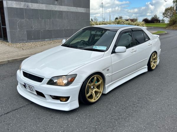 Toyota Other Saloon, Petrol, 1999, White