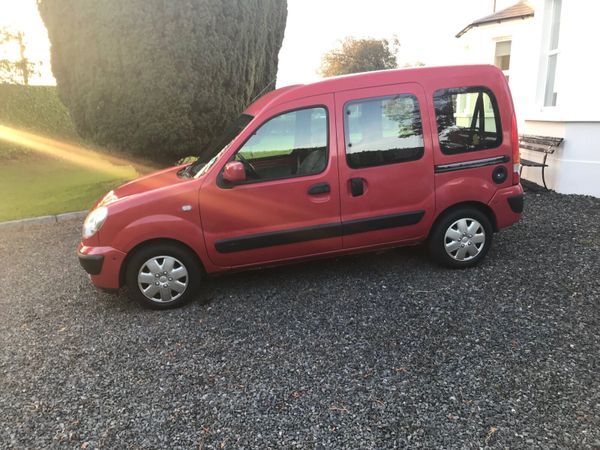 Renault Kangoo MPV, Petrol, 2008, Red