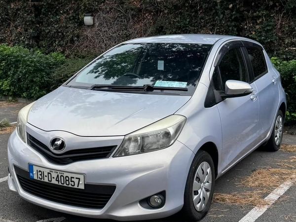 Toyota Vitz Hatchback, Petrol, 2013, Purple