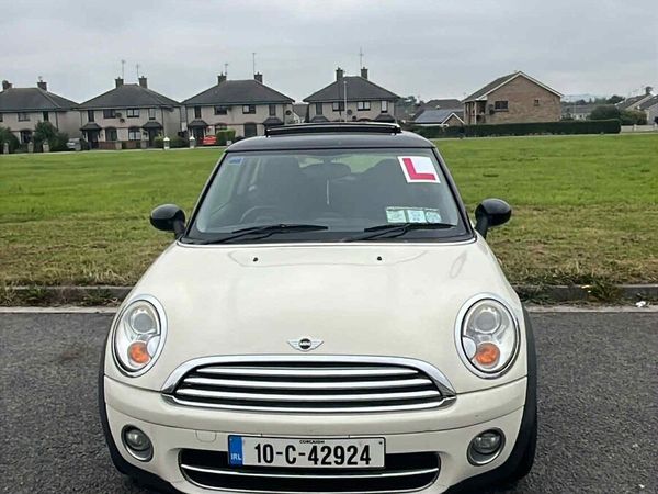 Mini Cooper Hatchback, Diesel, 2010, White