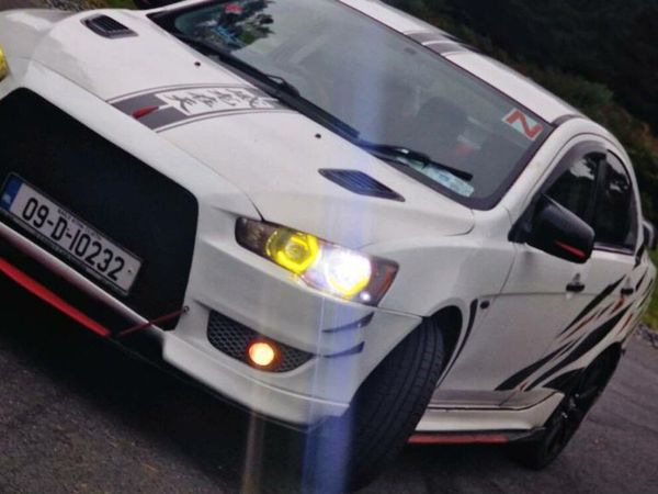 Mitsubishi Lancer Saloon, Petrol, 2009, White