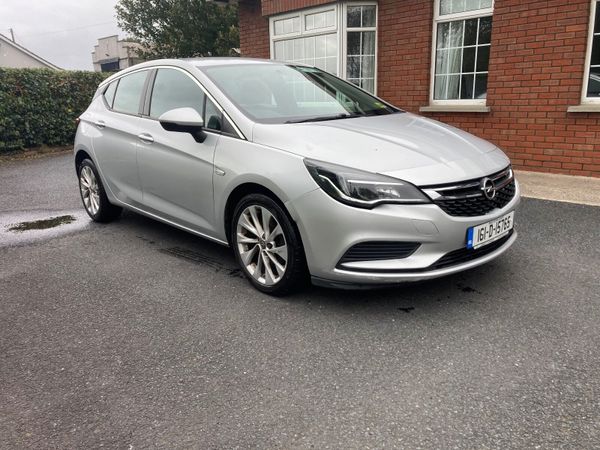 Opel Astra Hatchback, Diesel, 2016, Silver