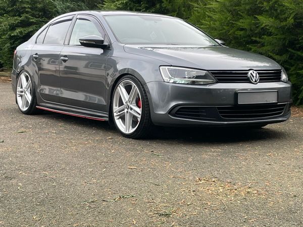Volkswagen Jetta Saloon, Diesel, 2014, Grey