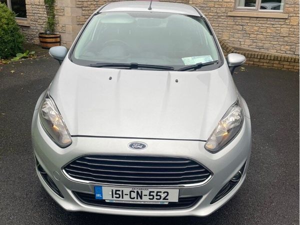 Ford Fiesta Hatchback, Petrol, 2015, Silver