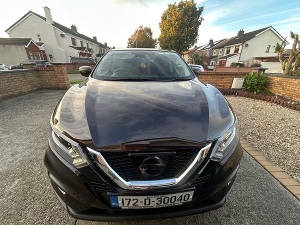 Nissan Qashqai SUV, Diesel, 2017, Black