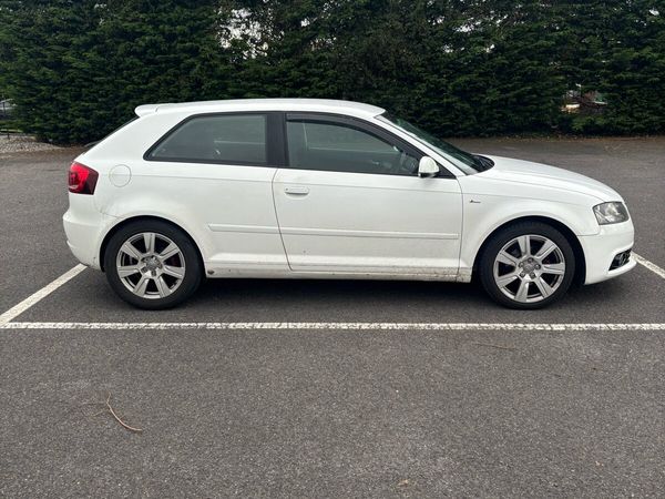 Audi A3 Hatchback, Diesel, 2011, White