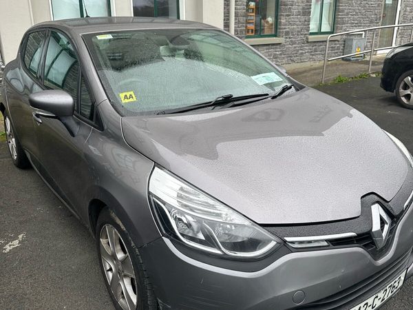 Renault Clio Hatchback, Diesel, 2014, Grey