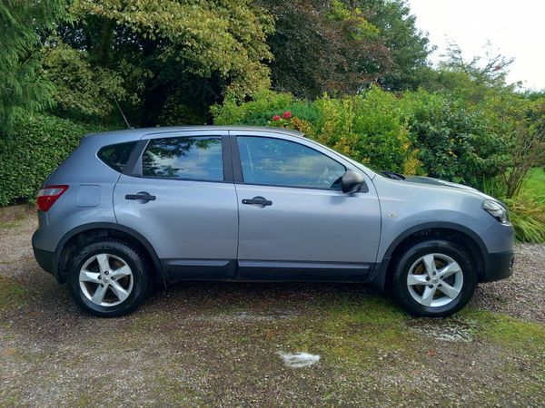 Nissan Qashqai Hatchback, Diesel, 2012, Blue