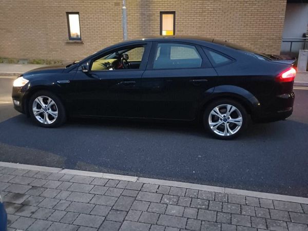 Ford Mondeo Hatchback, Diesel, 2014, Black
