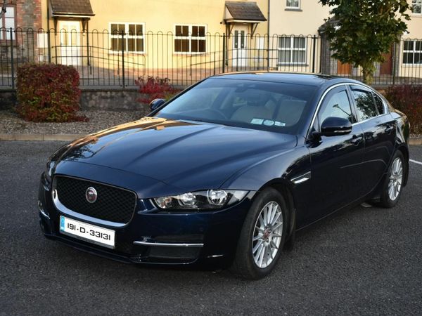 Jaguar XE Saloon, Diesel, 2019, Blue