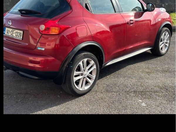 Nissan Juke SUV, Diesel, 2014, Red
