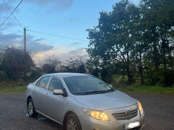 Toyota Corolla Saloon, Diesel, 2009, Silver